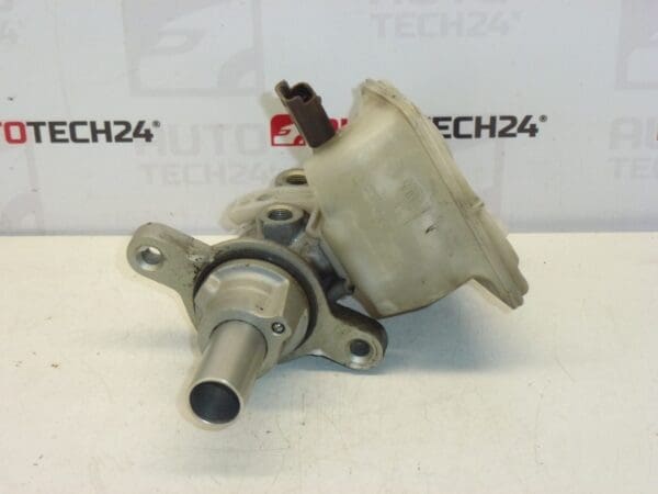 Maître cylindre de frein Citroën Peugeot 0204254242 4601R1 4601T2