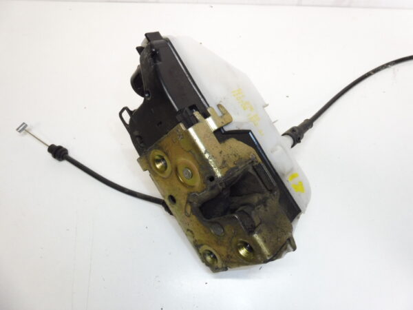 Serrure de porte gauche Citroën C2 5PIN 52187680 9135P9